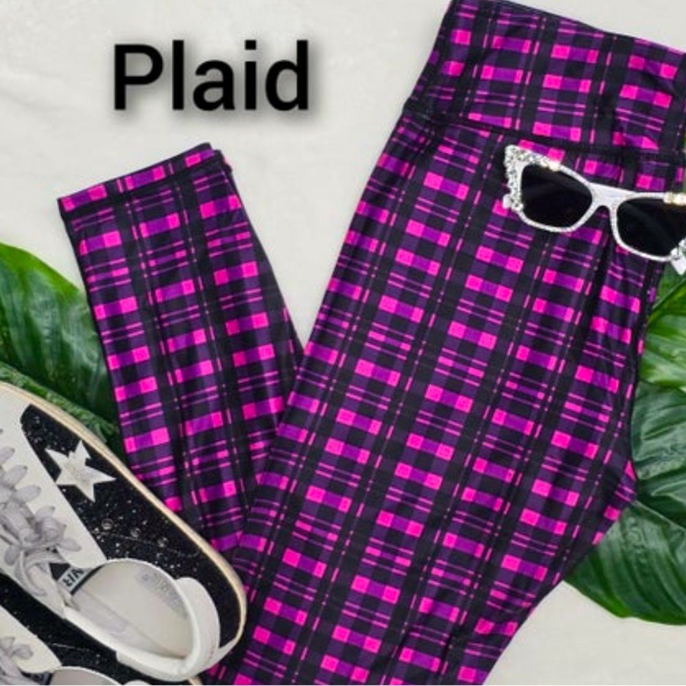 ✨NWT Stylish BUTTER SOFT CLOUD FLEX Black & Purple/Pink Patterned Leggings
